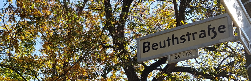 Straßenschild Beuthstraße